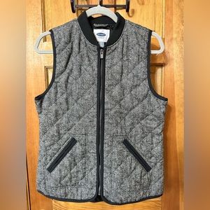 Old Navy Quilted Herringbone Ribbed Vest